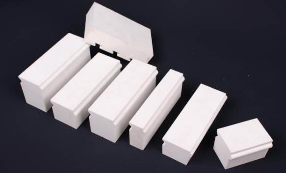 氧化鋁(lü)襯磚